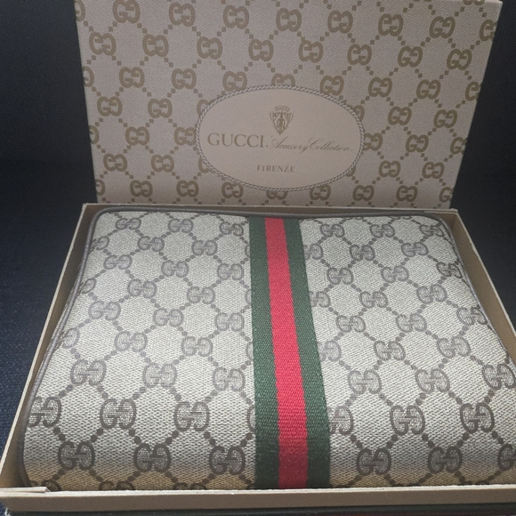Gucci Other - Gucci Vintage EUC Pouch Bag